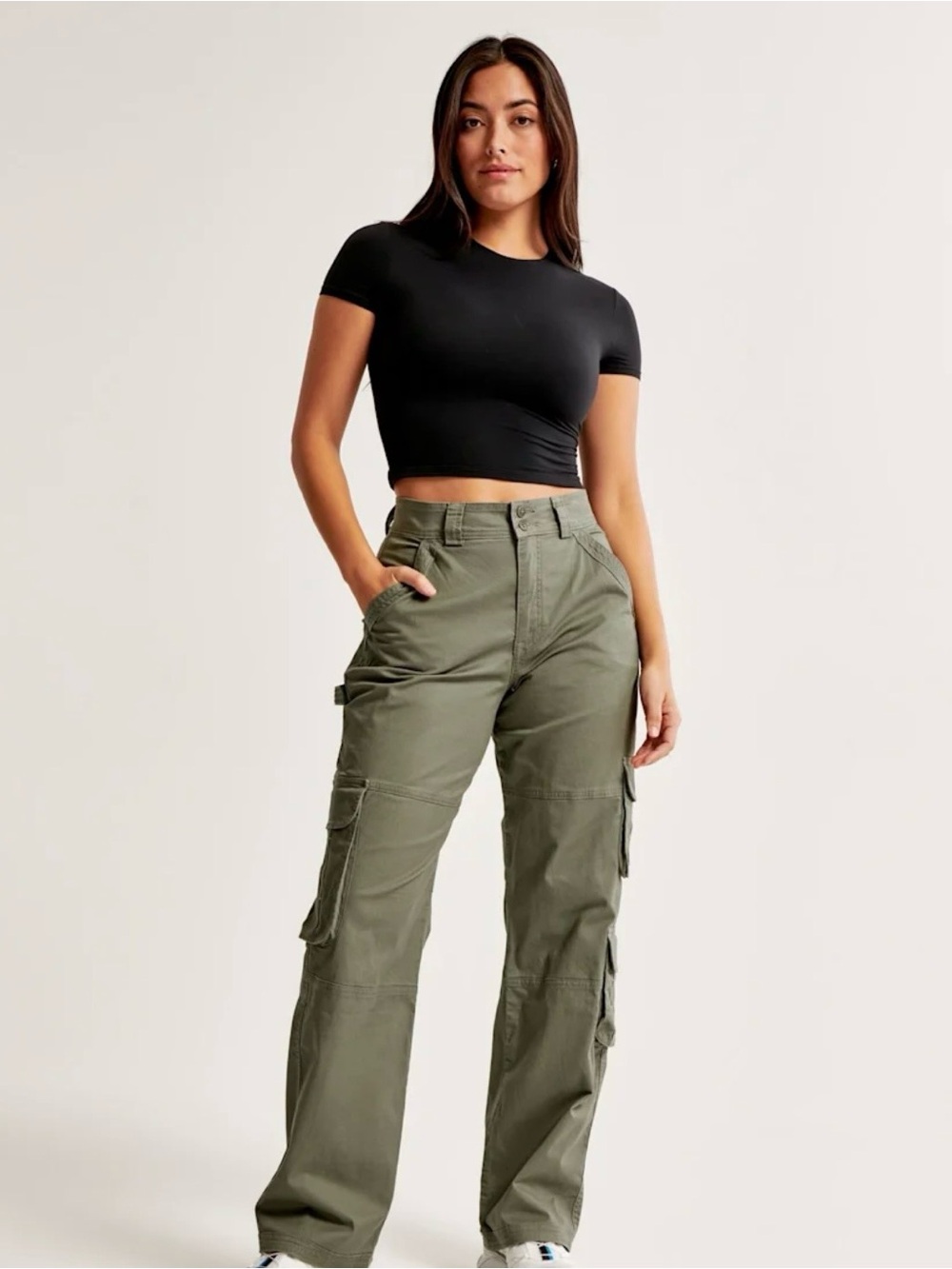 Abercrombie & Fitch - Picture 4 of 4